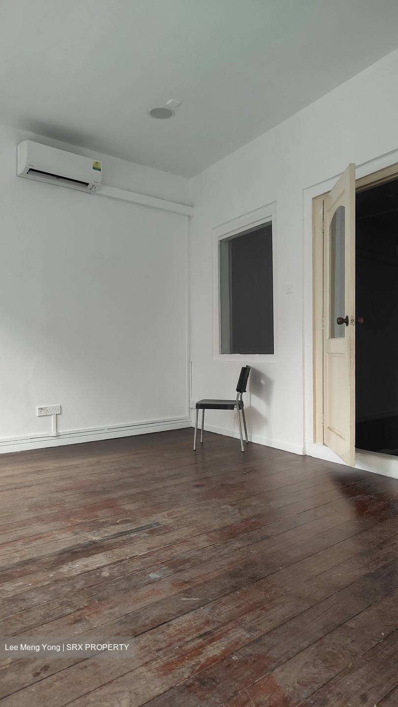 South Bridge Road (D1), Office #636468261